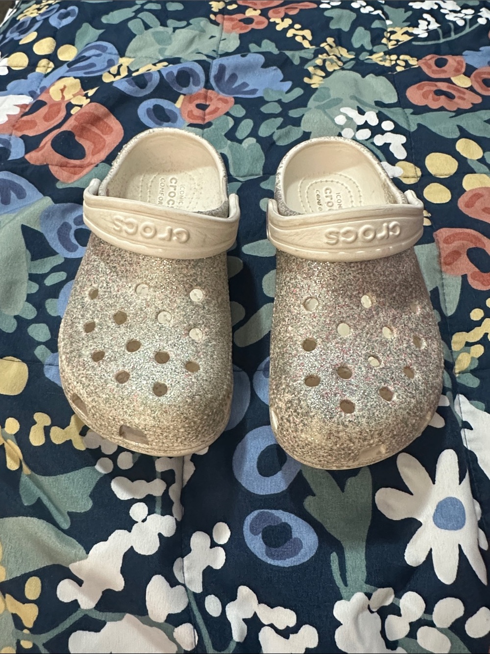 CROCS Kids' Glitter Clog in Rose Gold